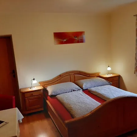 Fruehstueckspension Doris Eder *